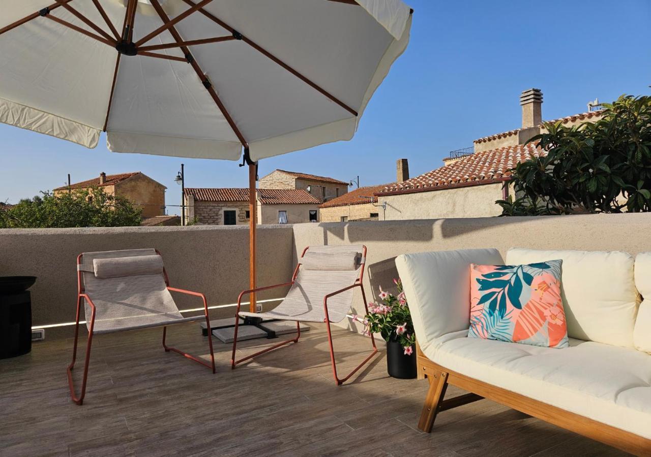 Rayuela Suites San Pantaleo Exterior foto