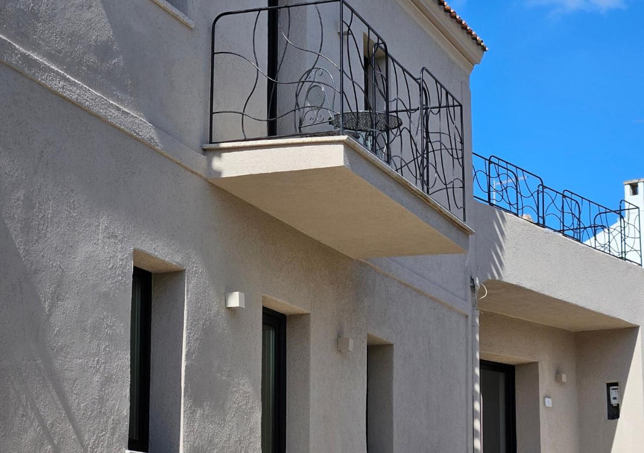 Rayuela Suites San Pantaleo Exterior foto